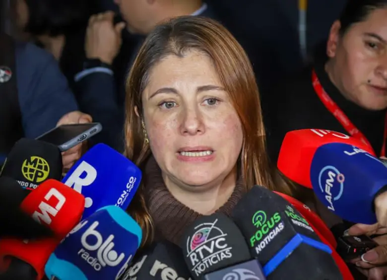 La Defensoría del Pueblo hizo un llamado al Gobierno sobre el respeto a la dignidad humana y los límites del Estado en la comunicación de resultados de operaciones militares. Colprensa. 