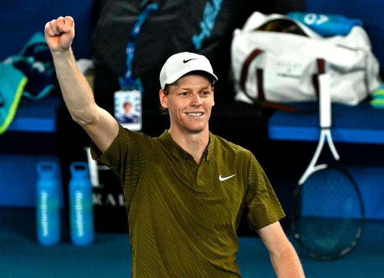 El italiano Jannik Sinner, número dos del mundo firme en busca de la final del Abierto de Australia. FOTO TOMADA X@janniksin