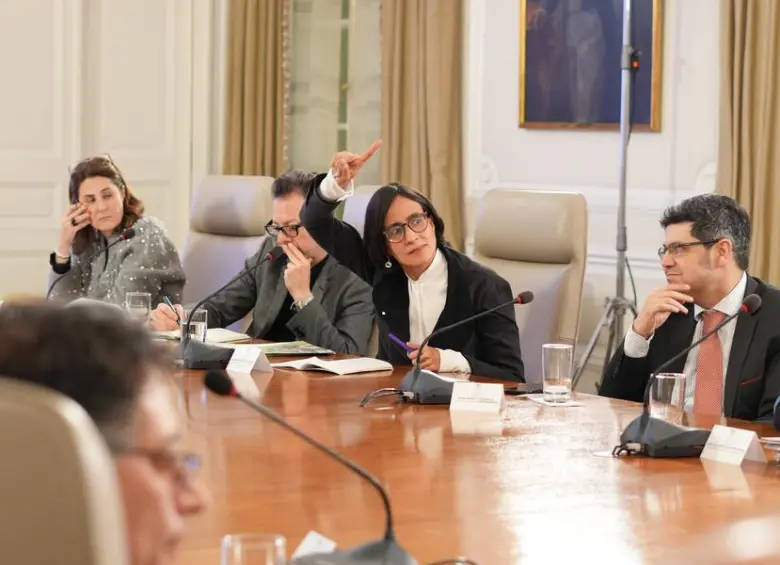 Son 65 ministros y 134 viceministros los que han rotado en el gobierno de Gustavo Petro. FOTO: Colprensa