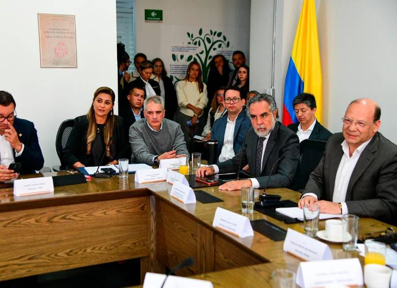 Reunión de gobernadores y MinHacienda. FOTO COLPRENSA. 