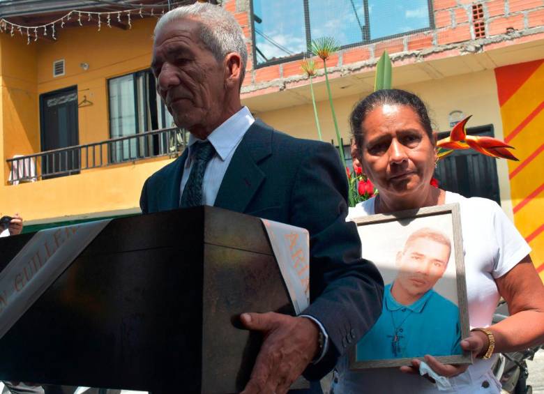 Unidad de Búsqueda entrega cuerpo de joven desaparecido en Caquetá hace 21 años. 