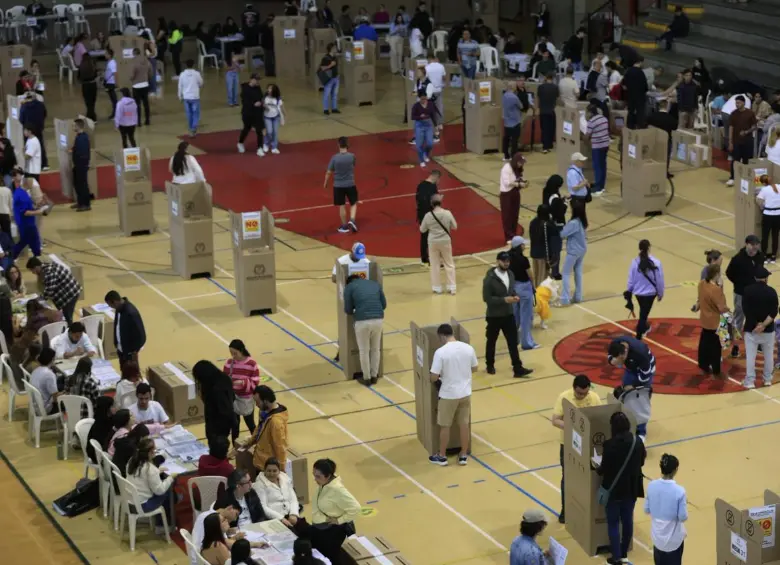 775 denuncias por posibles irregularidades electorales durante la jornada de este domingo 8 de marzo. Foto: Camilo Suárez 