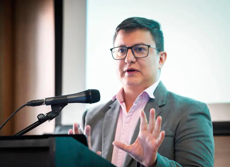 José Mauricio Salazar, director del Observatorio Fiscal de la Pontificia Universidad Javeriana, advirtió que el gasto de personal del Estado vive una fase de expansión acelerada desde 2023. FOTO CORTESÍA.