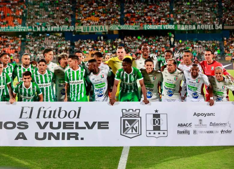 Atlético Nacional y Once Caldas se unieron en el Atanasio Girardot por los damnificados del terremoto que golpeó a Colombia. FOTO MANUEL SALDARRIAGA