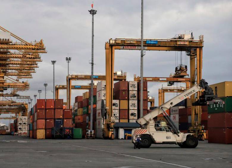 Desde el Puerto de Buenaventura se moviliza más del 50% de la carga contenerizada de comercio exterior del país. FOTO COLPRENSA/Álvaro Tavera