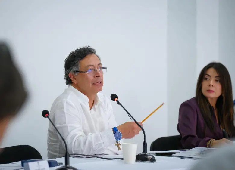 Petro estuvo en consejo de ministros desde Montería. La sesión duró casi tres horas y se fue hasta la madrugada. FOTO: Presidencia.