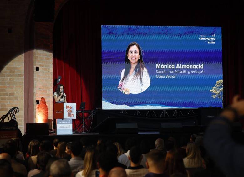 La directora de Medellín Cómo Vamos, Mónica Almonacid, durante la conmemoración de los 20 años de ese programa. FOTO: Camilo Suárez