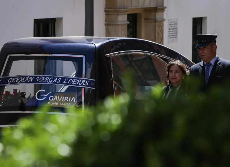 La velación de Vargas Lleras será abierta al público hasta las 7:00 p.m. de este sábado y se reanudará mañana, domingo 10 de mayo, a las 10:00 a.m. FOTO: Colprensa