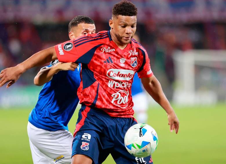 El lateral izquierdo antioqueño Frank Fabra es uno de los jugadores más experimentados de la plantilla de Independiente Medellín para afrontar la Copa Libertadores. Foto: Manuel Saldarriaga
