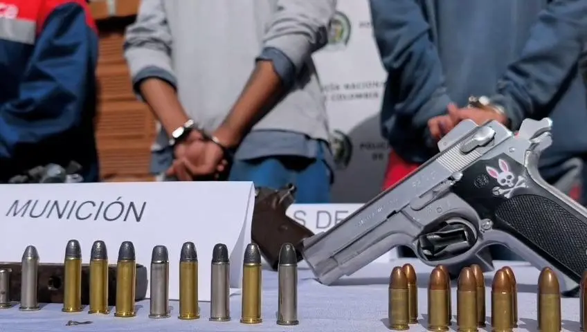 En los operativos fueron incautadas cuatro armas de fuego. FOTO: Cortesía Policía Antioquia