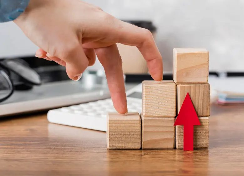 La reducción de la jornada laboral a 42 horas semanales impulsa a las empresas en Colombia a rediseñar procesos y adoptar modelos de trabajo más eficientes y orientados a resultados. FOTO suministrada por GJ Comunicaciones