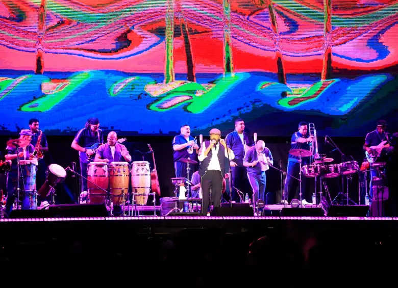 Juan Luis Guerra hizo vibrar Medellín con sus clásicos durante la Feria de las Flores 2025. FOTO: ESNEYDER GUTIERREZ