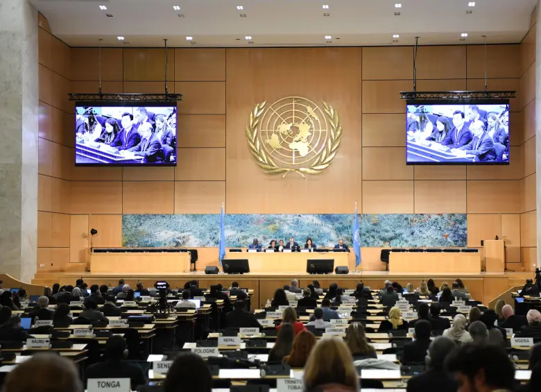 La Asamblea General de la ONU aprobó una resolución que insta a Moscú a garantizar el retorno inmediato de menores ucranianos llevados a territorio ruso desde el inicio de la invasión. FOTO: XINHUA