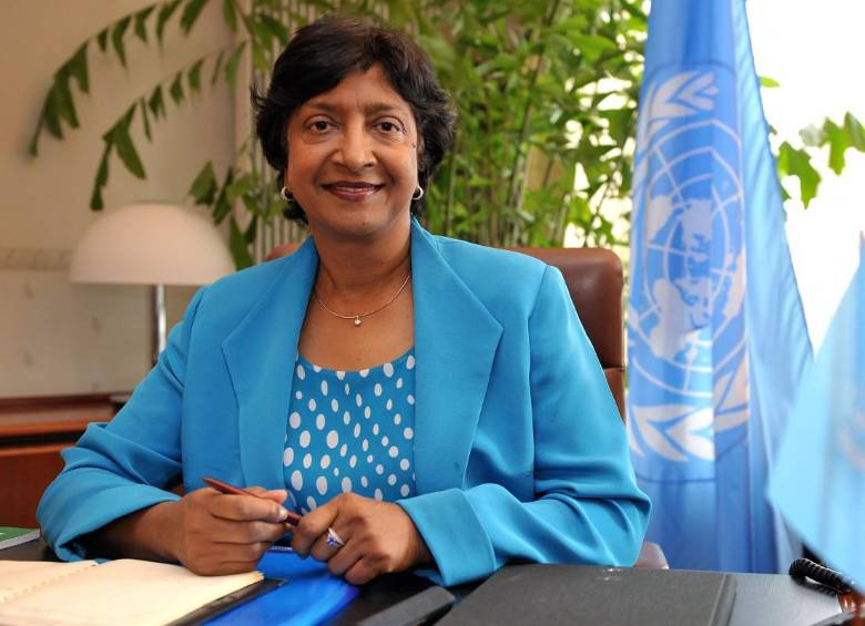 Navi Pillay ha dedicado su carrera a la defensa de los derechos humanos y al fortalecimiento de la justicia internacional. Su trayectoria incluye su labor en tribunales internacionales y su paso por la Oficina del Alto Comisionado de las Naciones Unidas para los Derechos Humanos. FOTO: AFP.