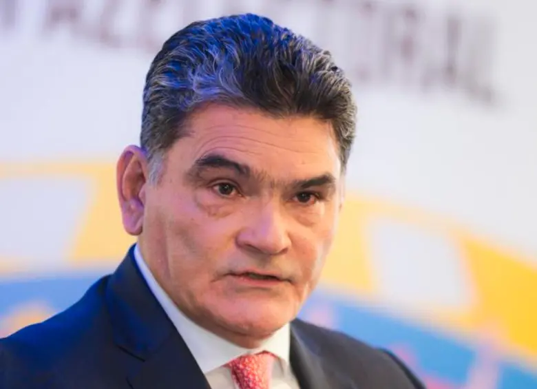 Eljach elevó un llamado a los candidatos y les solicitó que actúen como buenos colombianos, cumplan las normas de financiación, las formas de organizar su actividad y se traten con respeto y consideración. FOTO: Precuraduría