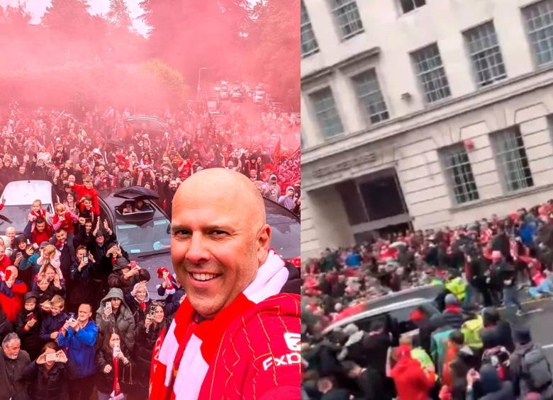 El entrenador del Liverpool Arne Slot, se tomó fotos con los aficionados felices. El accidente se registró durante la celebración en las calles de la ciudad. FOTOS: Tomada de X @LFC y captura de video