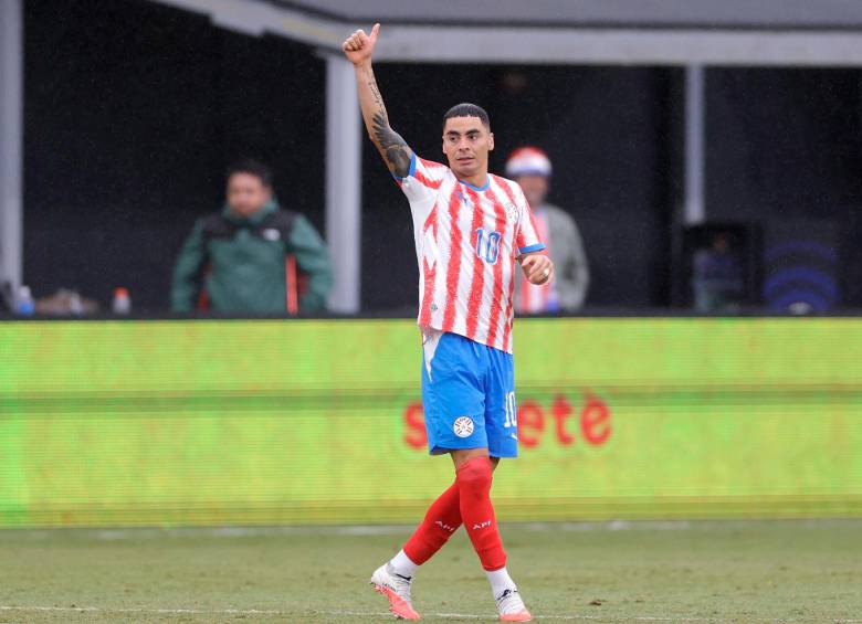 Miguel Almirón anotó los dos goles paraguayos ante Bolivia. FOTO: X Albirroja