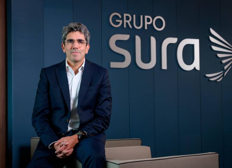 Ricardo Jaramillo, presidente de Sura, detalló el alcance de la readquisición accionaria que se someterá a votación en la próxima asamblea de accionistas. FOTO cortesía Grupo Sura