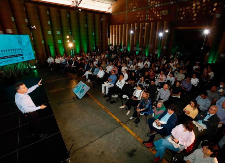 El gobernador Aníbal Gaviria expuso el proceso de construcción de la Agenda 2040. FOTO EDWIN BUSTAMANTE 