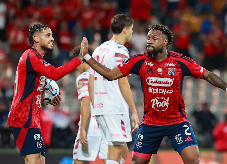 El defensor chocoano Léyser Chaverra anotó un gol en la última victoria del Medellín contra Chicó en el Atanasio Girardot. Foto: Manuel Saldarriaga