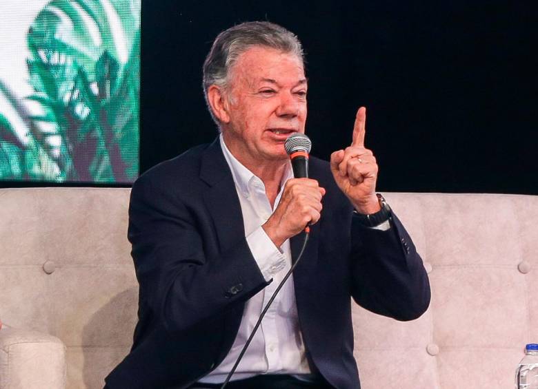 Aunque Santos insiste en su independencia, analistas advierten que su voz podría incidir en el debate electoral y legitimar a ciertos sectores. FOTO: COLPRENSA