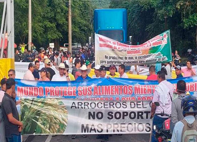 Según los arroceros, se está pagando el kilo del cereal a $1.472, valor que, según ellos, está por debajo de los costos de producción. Ante esta situación, el gremio exige que el precio sea ajustado y que quede en $1.650 por kilo. Foto: Twitter