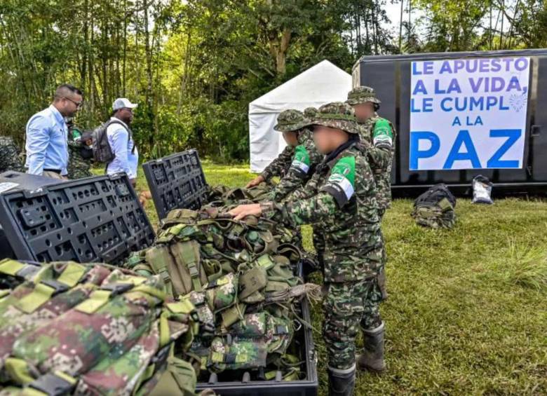 Integrantes de los Comandos de Frontera en la entrega de armas en junio de este año. Esta se realizó en el ZUT, creado en febrero de 2026. Foto: Cortesía.