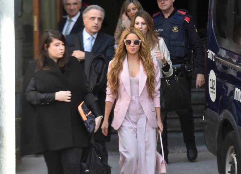 El pasado 20 de noviembre Shakira evitó un largo juicio con una audiencia de solo 10 minutos en los que la artista aceptó pagar una millonaria multa. FOTO: Europa Press