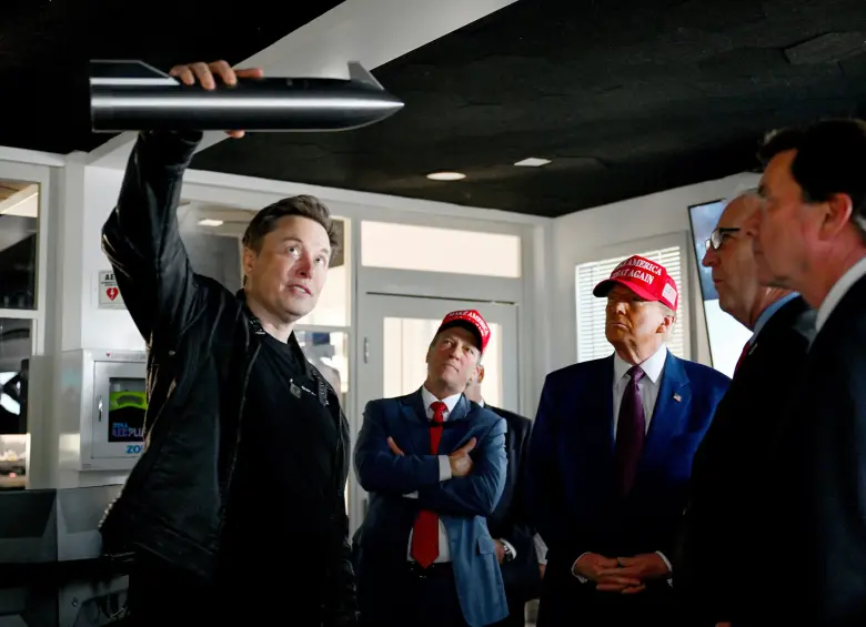 Analistas consideran que una valoración de US$2 billones colocaría a SpaceX por encima de gigantes históricos de Wall Street y consolidaría a Musk como el principal ganador de la revolución espacial privada. Foto: Revista Time