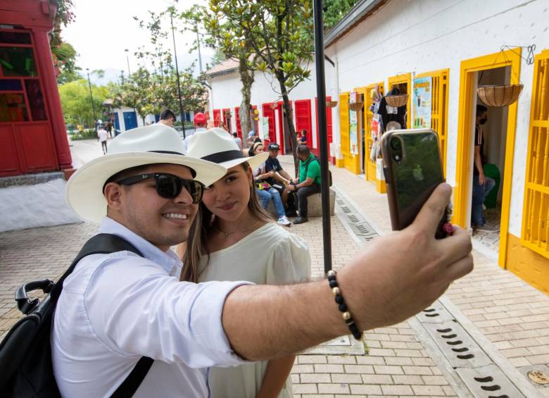 Estadounidenses y españoles, entre los principales visitantes de Medellín por Semana Santa