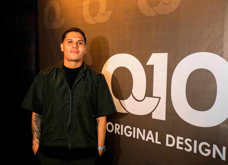 El futbolista antioqueño Juan Fernando Quintero tiene una marca de ropa desde hace varios años. En 2023 lanzó la colección Designio, que tuvo una alfombra roja que se realizó en Medellín. FOTO El Colombiano 