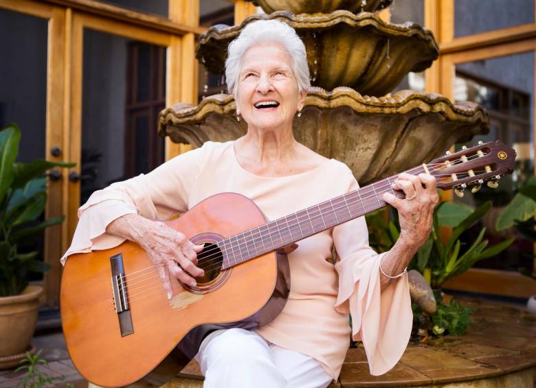 Ángela Álvarez es la ganadora a Mejor Nuevo Artista en los Latin Grammy. Tiene 95 años. FOTO Cortesía