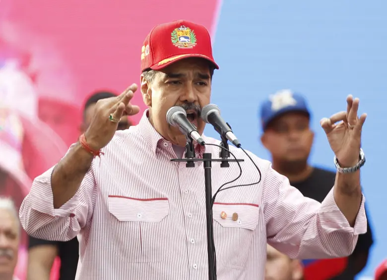 Nicolás Maduro pidió apoyo militar urgente a Colombia con el argumento de la unión de los pueblos. FOTO: Xinhua