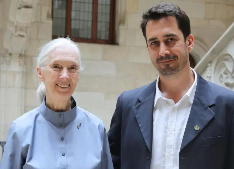 Jane Goodall y Federico Bogdanowicz, director del Instituto Jane Goodall en España y Senegal. FOTO: Tomada de redes sociales Federico Bogdanowicz