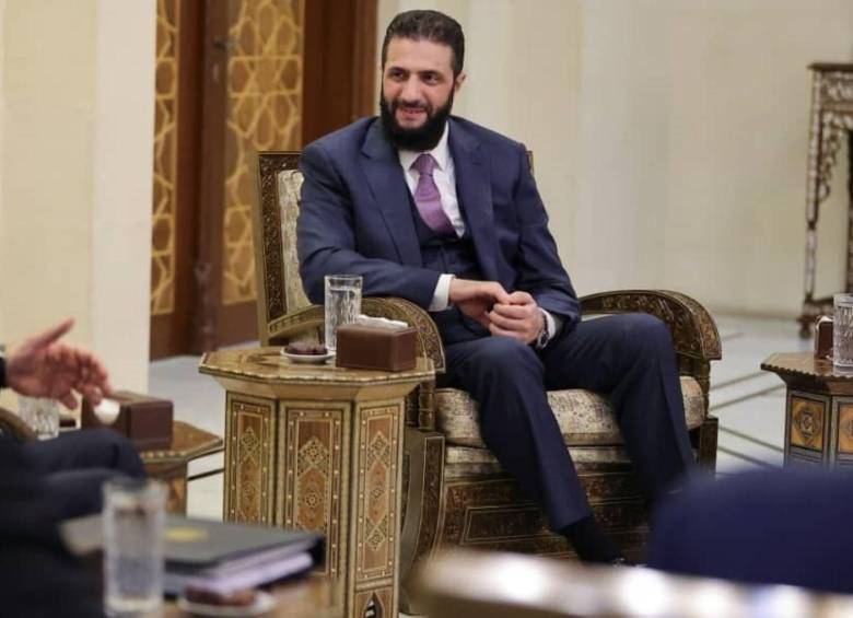 Trump le daría una oportunidad al gobierno de transición, liderado por el líder yihadista Ahmed al Shara, presidente actual de Siria. Foto: Europa Press