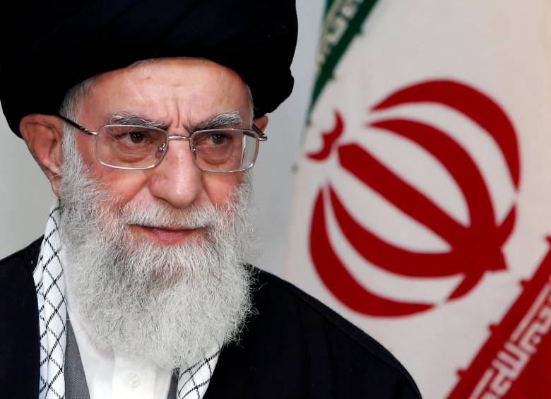 Alí Jamenei, líder supremo de Irán desde 1989 y máxima autoridad política y religiosa del país. FOTO AFP.