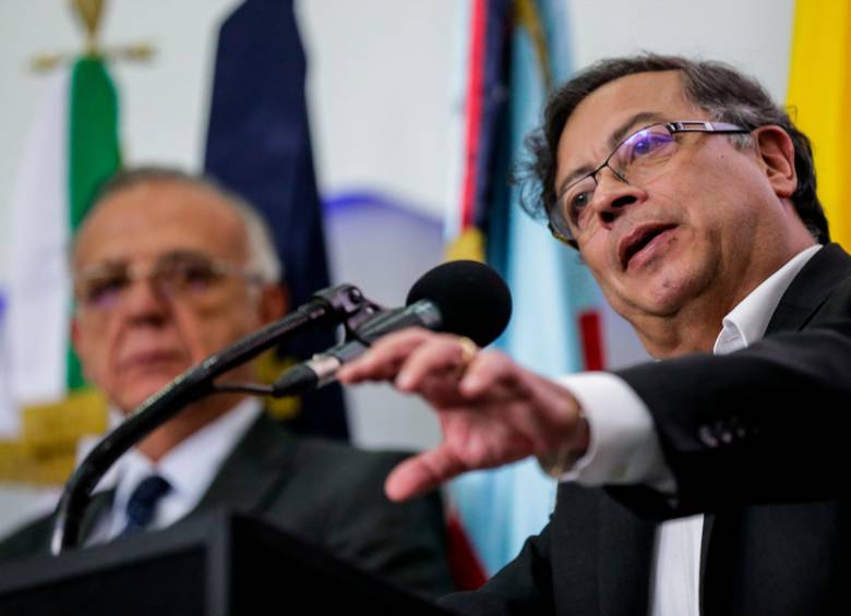El presidente Petro respaldó al ministro de Defensa, Iván Velásquez, por las críticas que ha recibido debido a los problemas de orden público en el país. FOTO: COLPRENSA