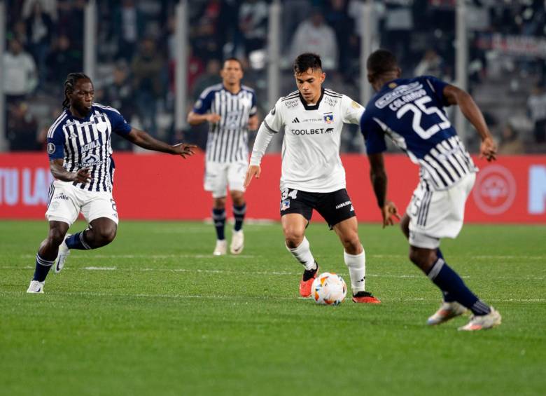 Junior controló el partido contra Colo Colo de Chile, pero le faltó efectividad al momento de rematar al arco rival. FOTO: TOMADA DEL X DE @Libertadores