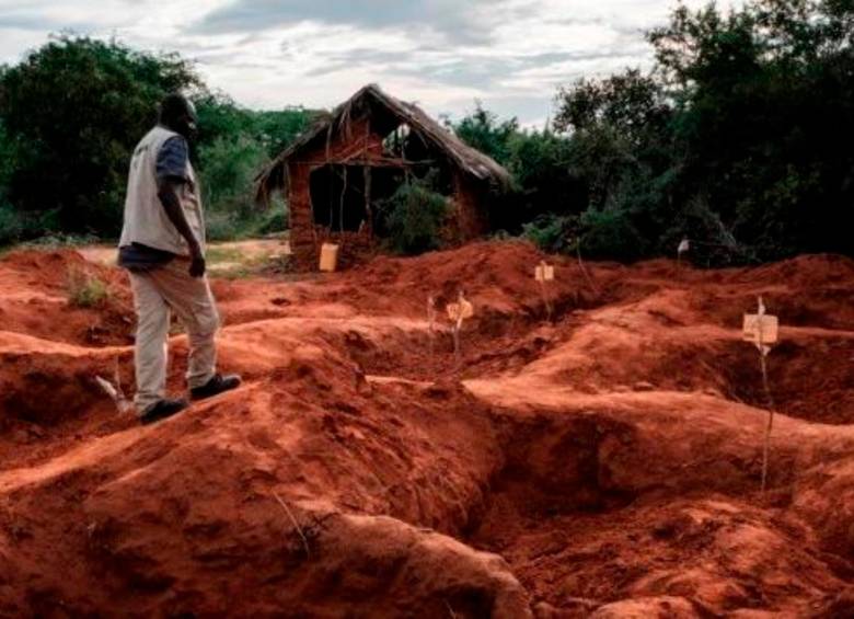 El bosque de Shakahola, donde los integrantes de la Iglesia internacional de la Buena Nueva realizaban el ayuno, será declarado “lugar de memoria”. FOTO: AFP