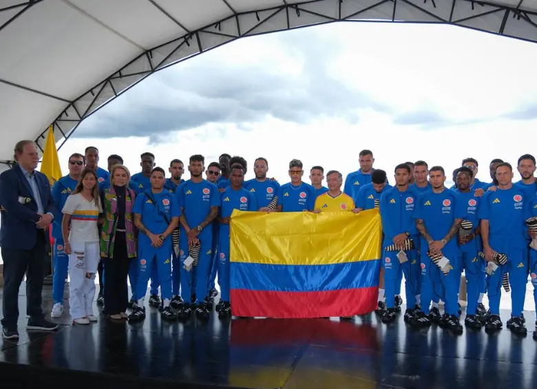 La selección Colombia partió esta semana rumbo al Mundial 2026. En el evento de despedida estuvo el presidente Gustado Petro, acompañado de su hija Antonella. FOTO: PRESIDENCIA
