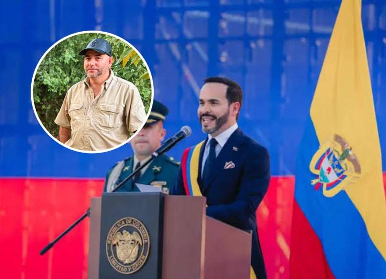 Abelardo de la Espriella y alias ‘Pinocho’, jefe de las ACSN. Fotos: Presidencia - cortesía Revista Semana