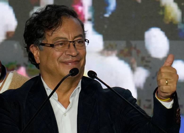 Gustavo Petro anuncia que no cobrará impuestos a las iglesias. FOTO EFE
