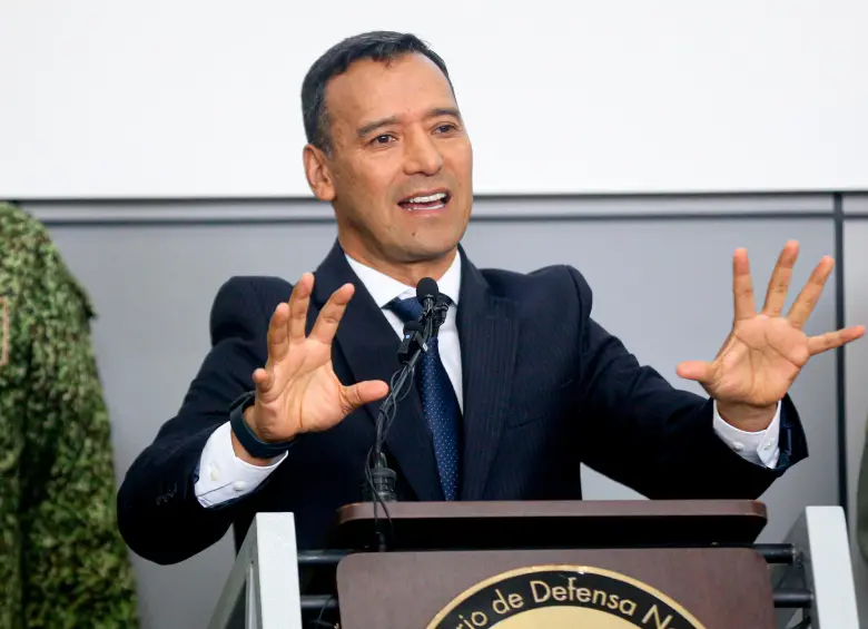 El general (r) Pedro Sánchez llegó al cargo de ministro de Defensa luego de tres décadas de civiles al frente de esa cartera. Encuentre una versión extendida de la entrevista en www.elcolombiano.com. FOTO Colprensa