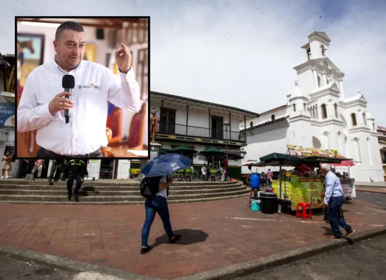 Adelante, el alcalde Gildardo Hurtado Alzate, atrás fachada del parque de Marinilla. Foto: Julio César Herrera Echeverri e imagen tomada de redes.