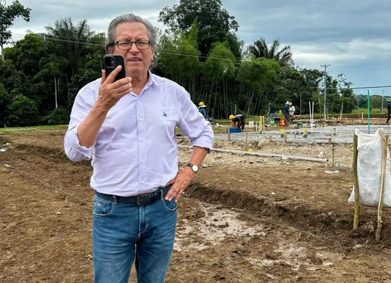 Mayo 22 de 2026. Imágenes sobre la construcción de las Zonas de Ubicación Temporal para la Coordinadora Nacional en los diálogos de paz con el delegado Armando Novoa (Imágenes suministradas)