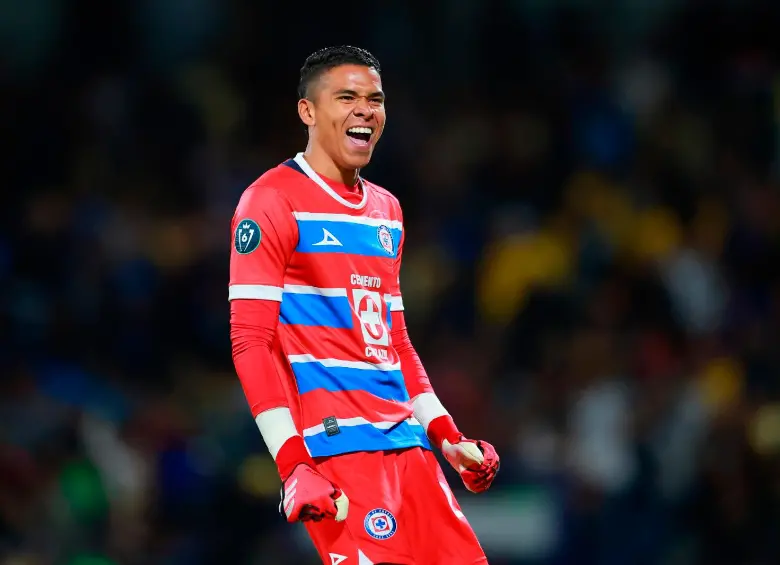 Kevin Mier descresta en la Liga Mexicana por su juego con los pies al estilo de René Higuita. FOTO: Getty
