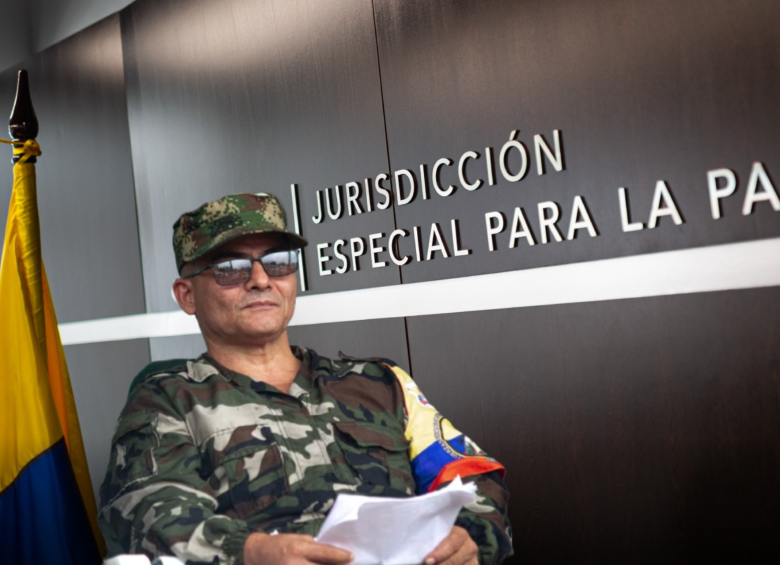 El Gobierno suspendió la orden de captura contra Rodríguez porque es vocero de Mordisco. En la foto está Mordisco, imagen de referencia. Foto: JEP/Procuraduría. 