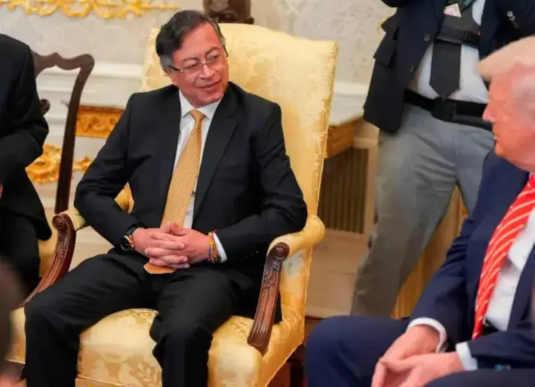El presidente Gustavo Petro junto al presidente Donald Trump en una visita a la Casa Blanca a principios de febrero de 2026. Foto: Redes sociales.