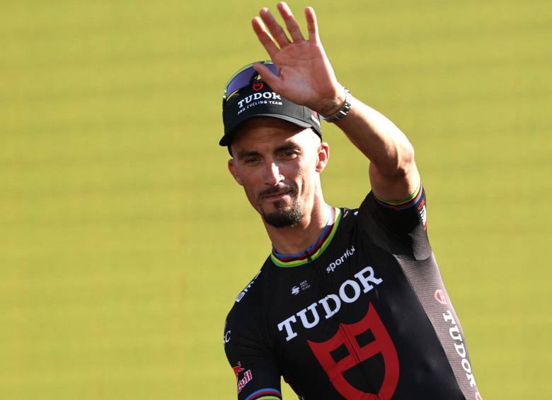 Tras pasar por Montmartre en la última etapa del Tour de Francia, Julian Alaphilippe ha hecho oficial lo que era un secreto a voces: el ciclista francés de 34 años cuelga la bicicleta. FOTO: AFP