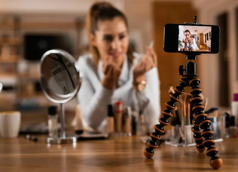 Ser influencer en Colombia y el mundo. FOTO: Magnific